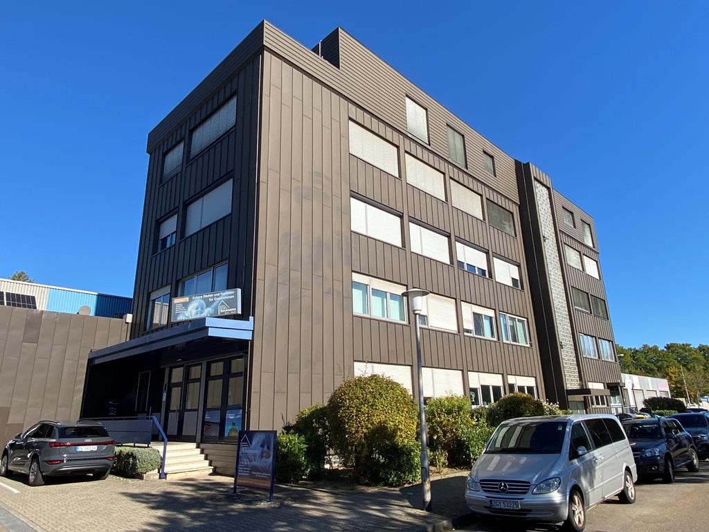 Helle und Preiswerte Bürofläche